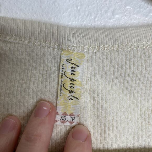 Free People Alpine Cuff Thermal Top XS Waffle Henley Ivory Nordic Ski Boho Hygge - Picture 2 of 3